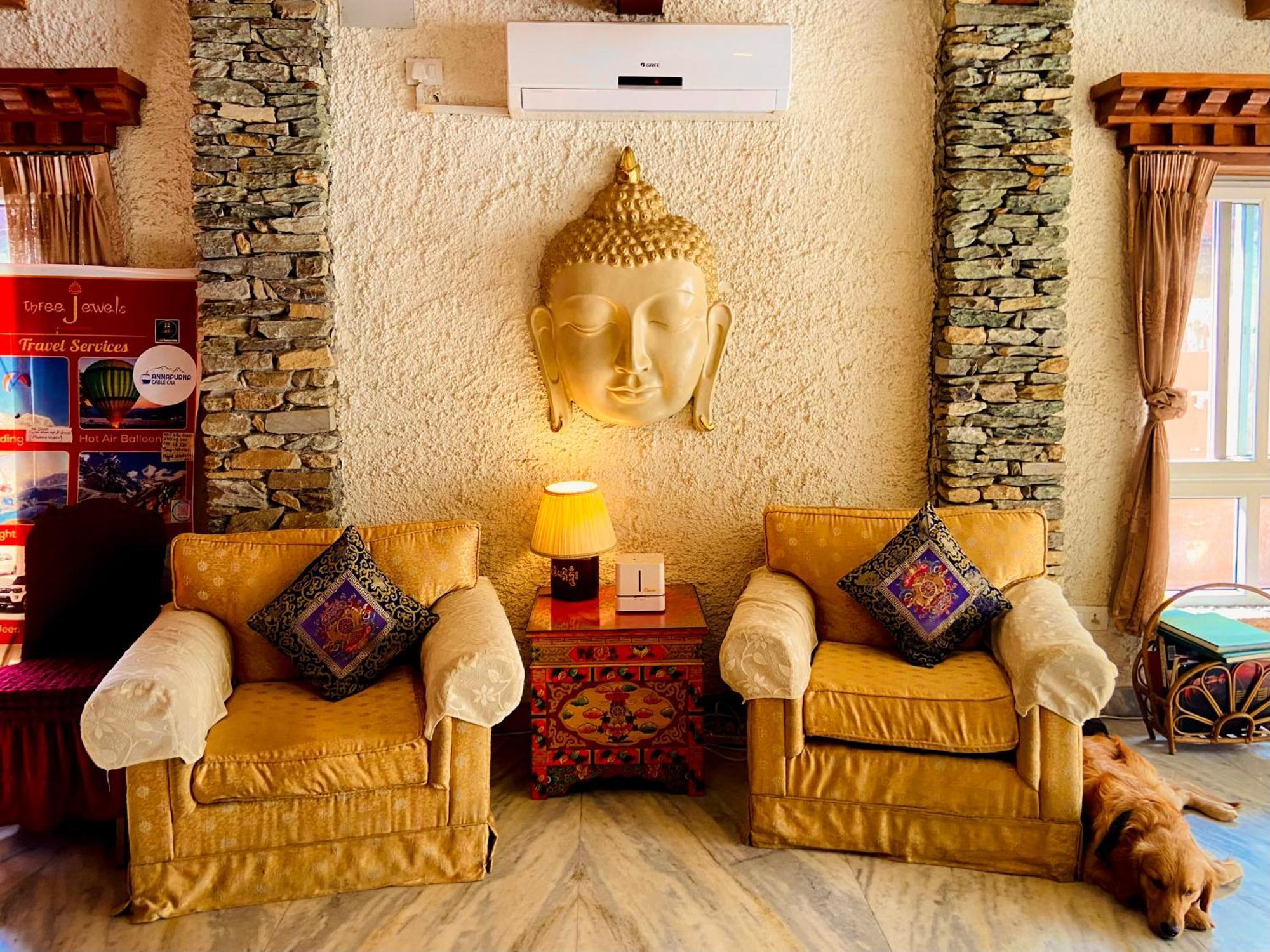 Three Jewels Boutique Hotel Pokhara Eksteriør billede