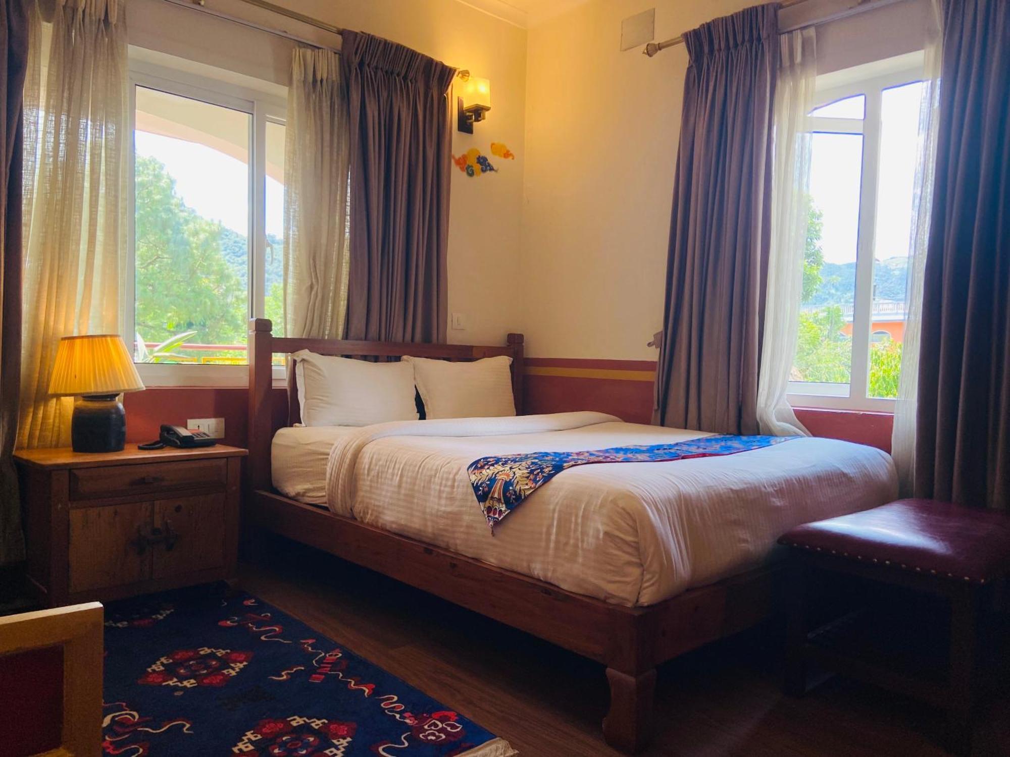 Three Jewels Boutique Hotel Pokhara Eksteriør billede
