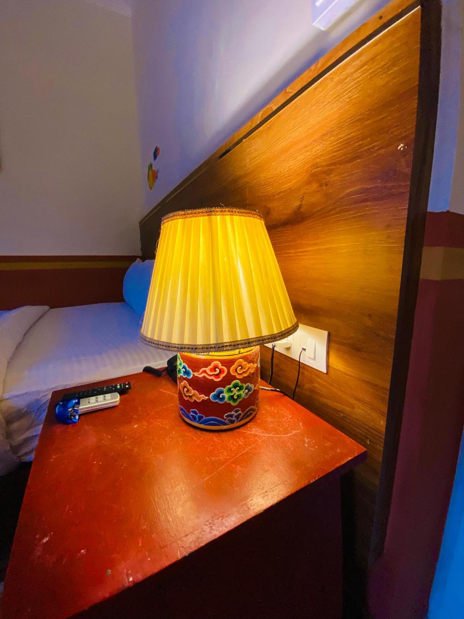 Three Jewels Boutique Hotel Pokhara Eksteriør billede