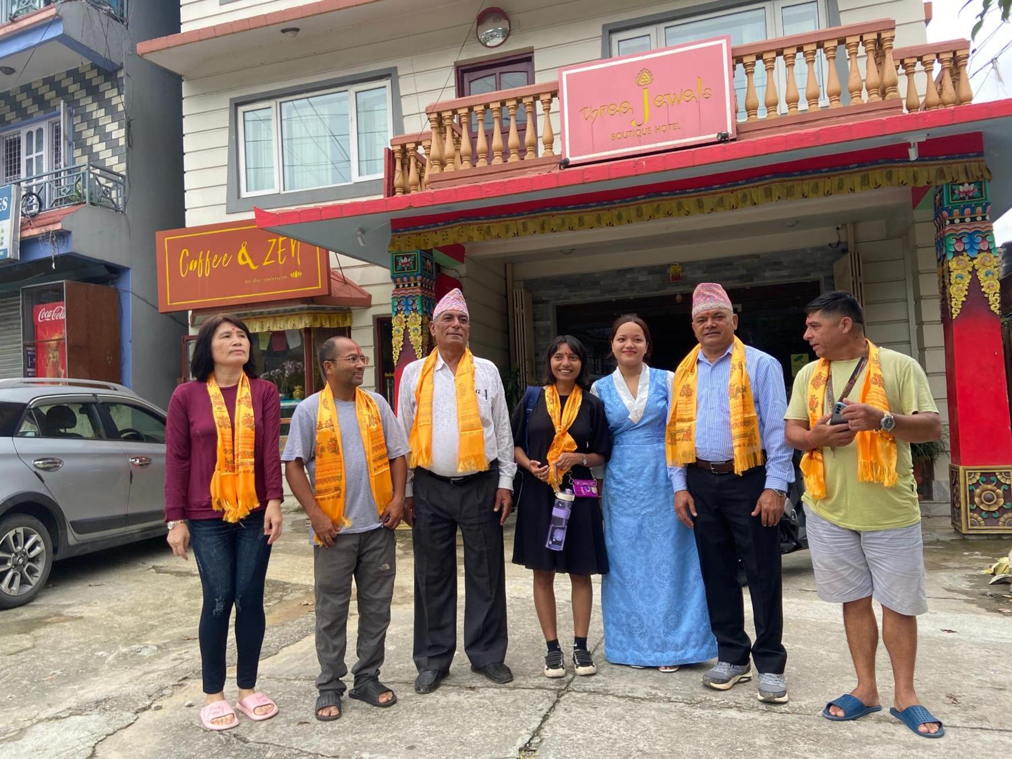 Three Jewels Boutique Hotel Pokhara Eksteriør billede