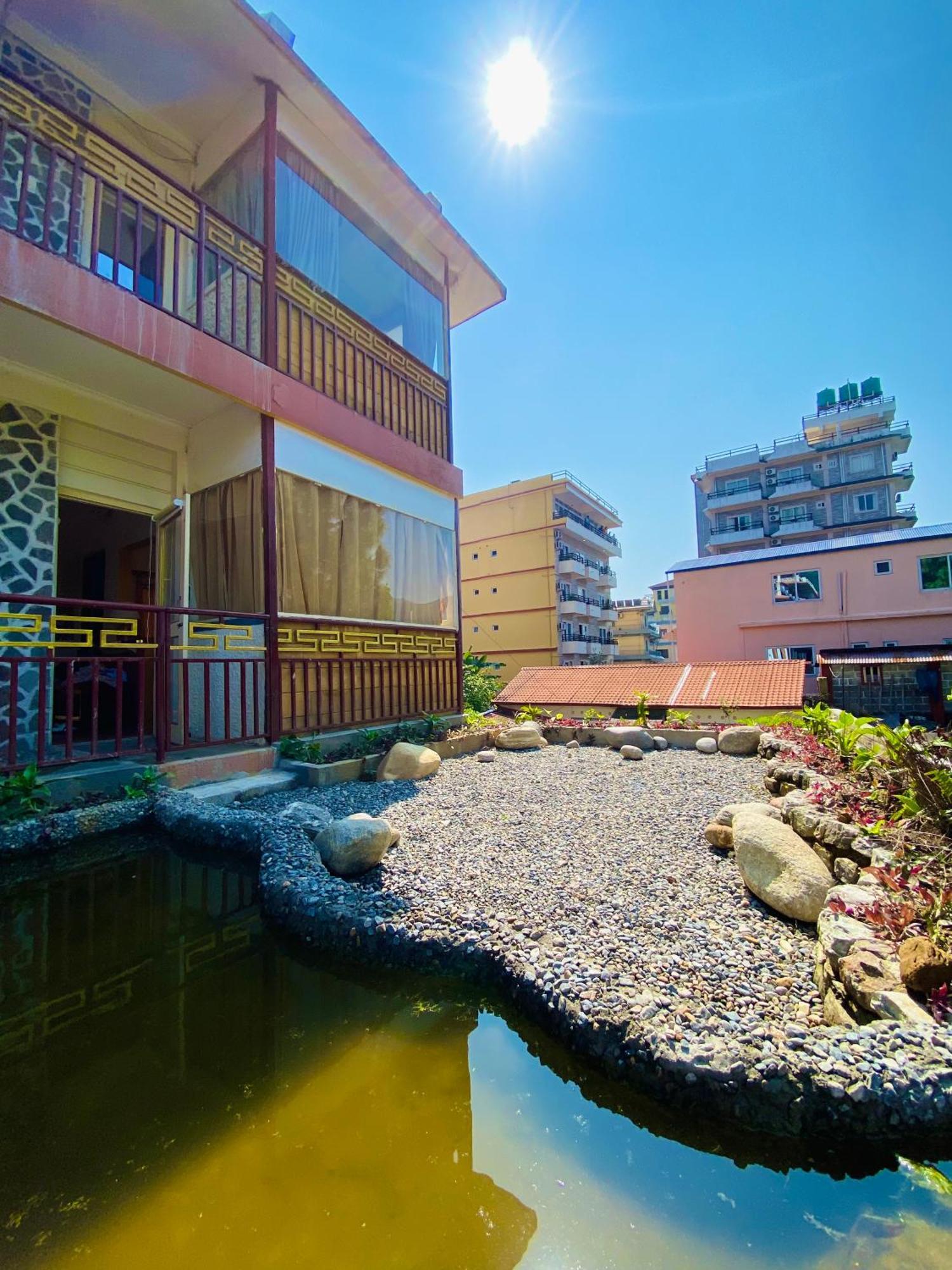 Three Jewels Boutique Hotel Pokhara Eksteriør billede