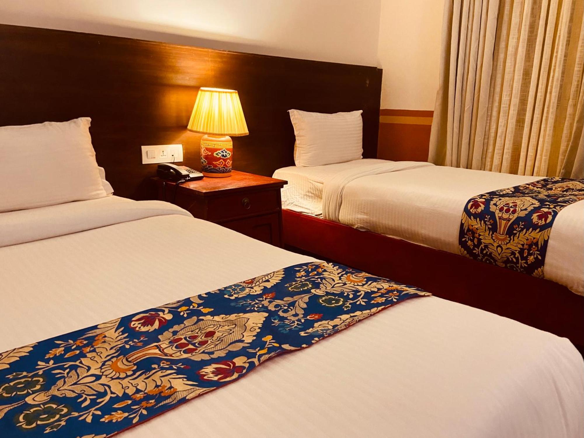 Three Jewels Boutique Hotel Pokhara Eksteriør billede